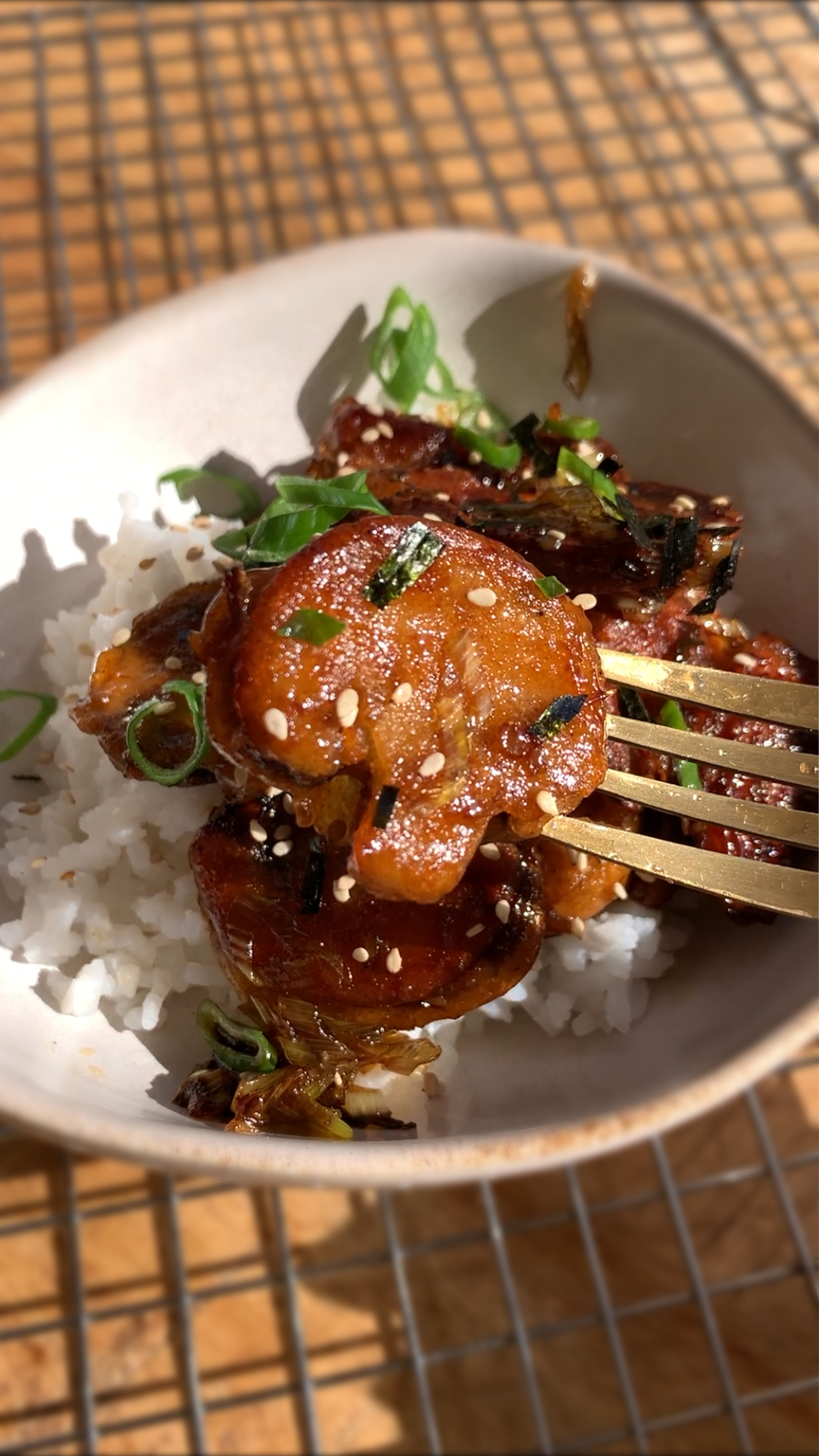Frittierte Champignons mit süß / sauer Soße – machsmirvegan